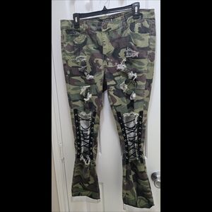 Thrill Camouflage Boot Cut Distressed Lace Up Front Pants Juniors Size 13 EUC